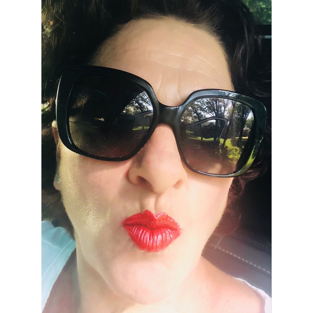 💕💕💕MEET YOUR POSHER💕💕💕POSH AMBASSADOR